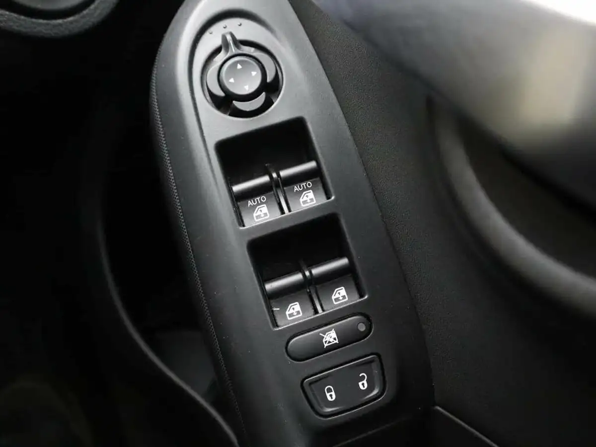 2021-fiat-500x-10-firefly-turbo-sport-big-39