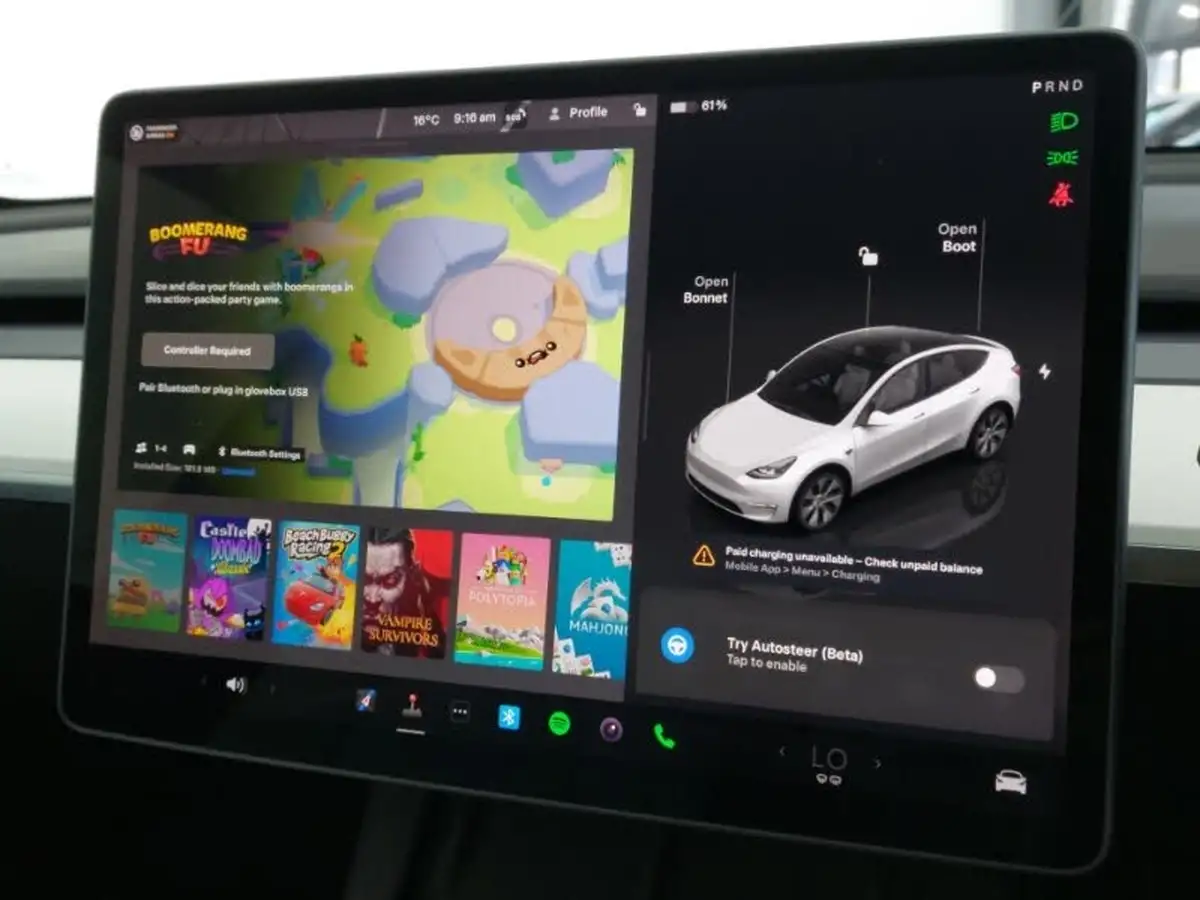 2022-tesla-model-y-e-long-range-big-15