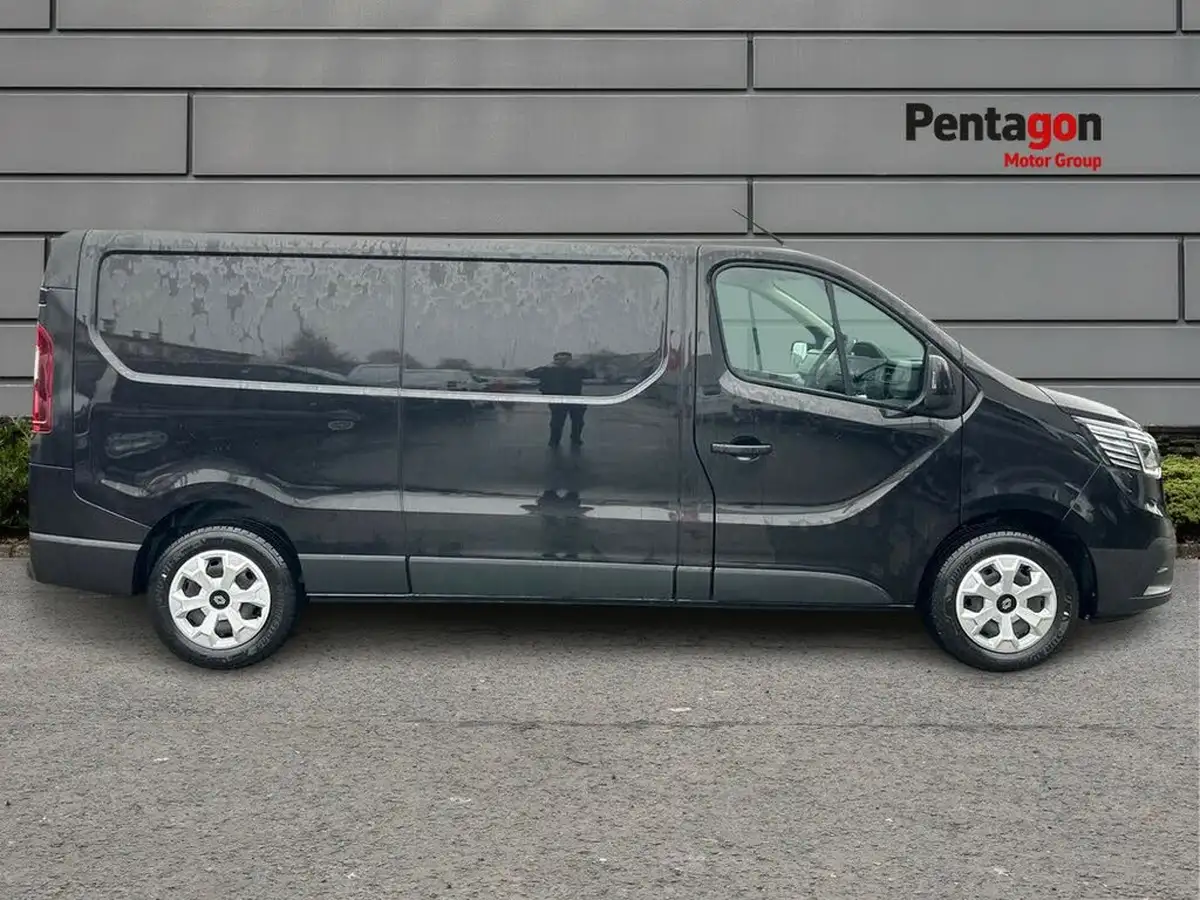 2024-renault-trafic-20dci-ll30-130-advance-panel-big-13