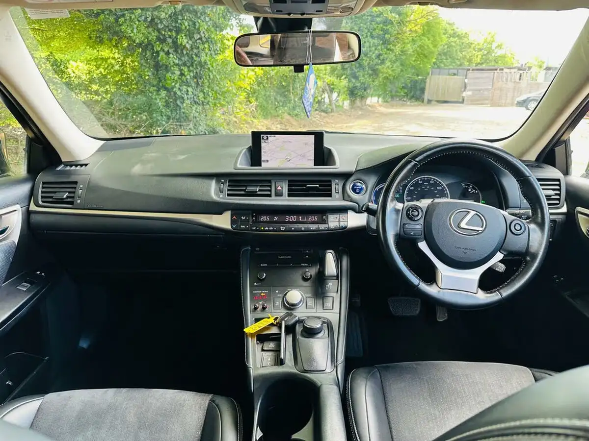 2017-lexus-ct-200h-18-sport-99bhp-big-26