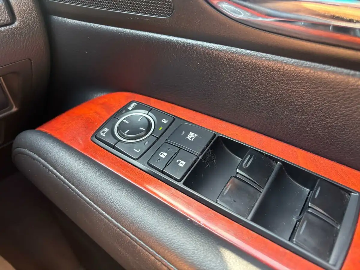 2009-lexus-rx-450h-35-se-i-big-25