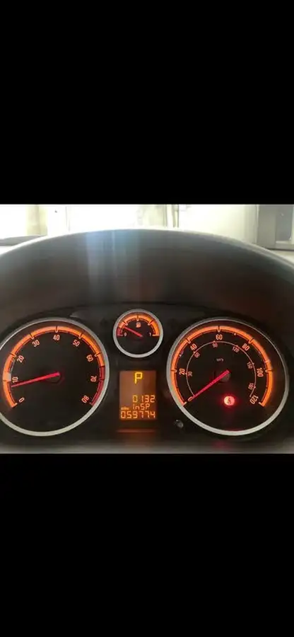 2012-vauxhall-corsa-14-se-5d-auto-big-1