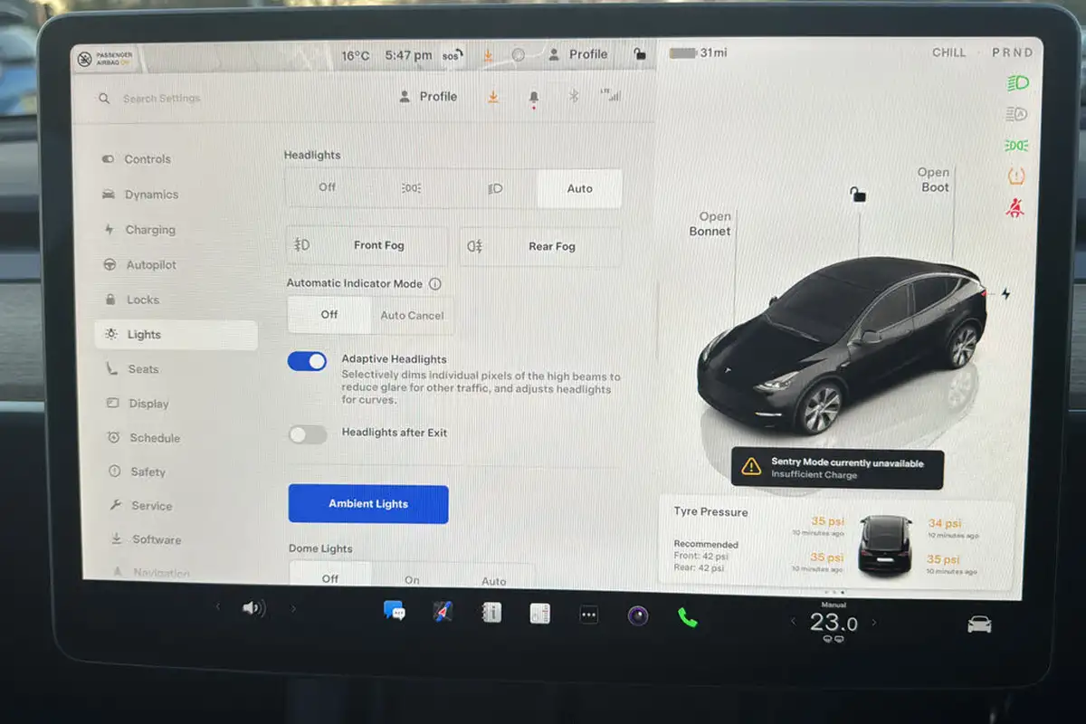 2022-tesla-model-y-e-long-range-big-42
