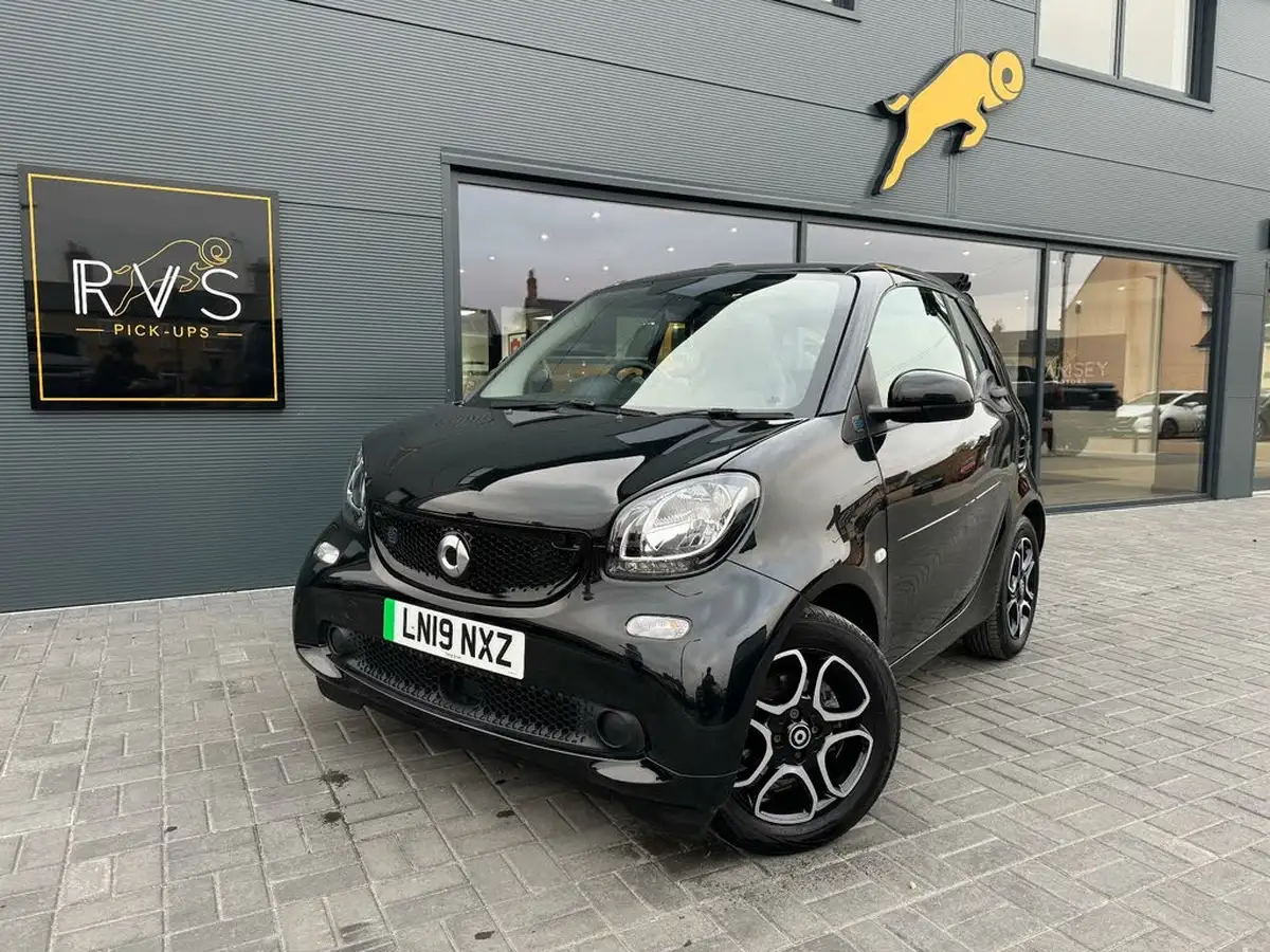 2019-smart-fortwo-big-0