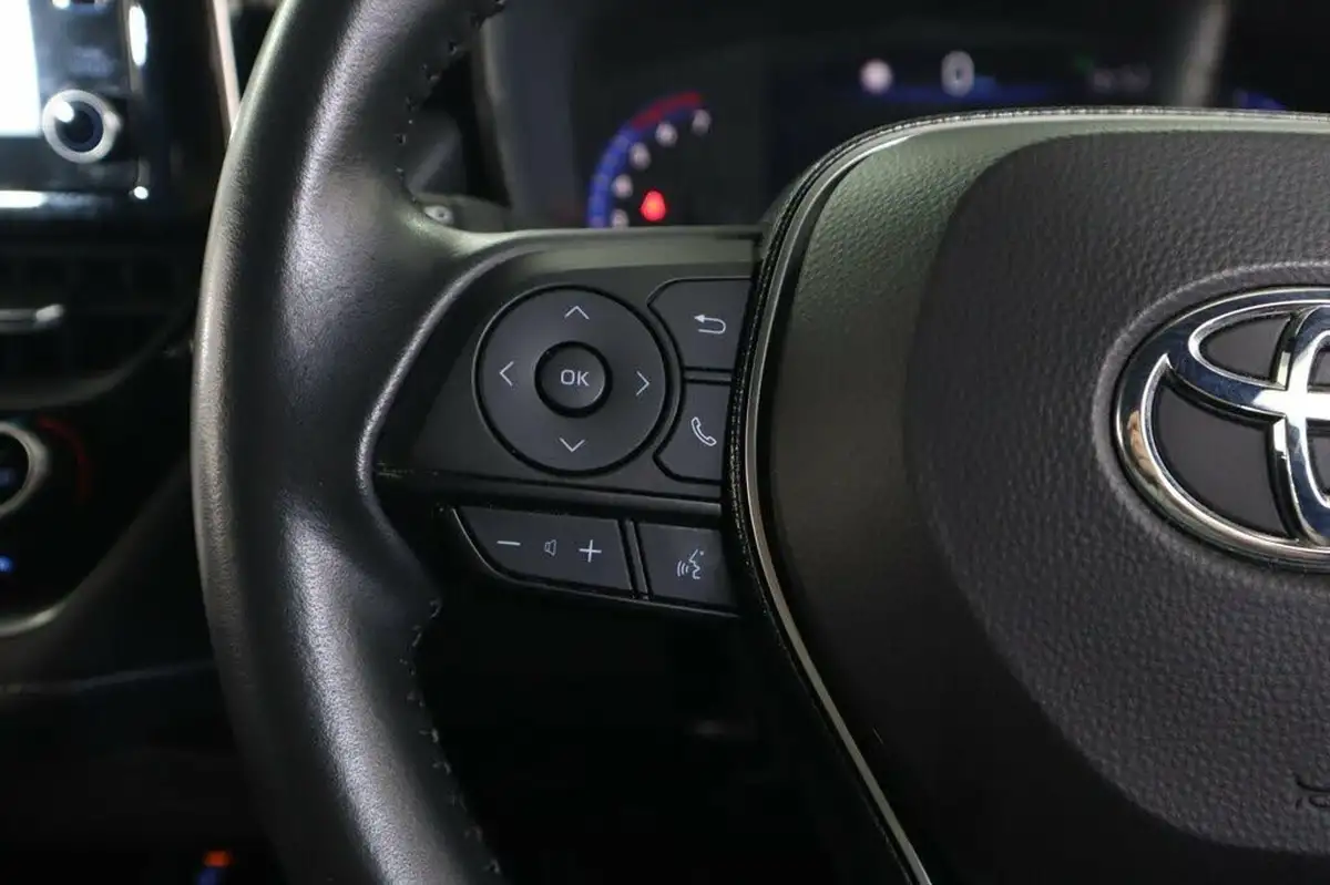 2021-toyota-corolla-18-vvt-i-icon-tech-spare-wheel-touring-sports-5d-big-17