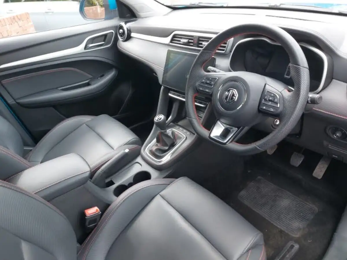 2024-mg-zs-suv-15-vti-tech-exclusive-big-11