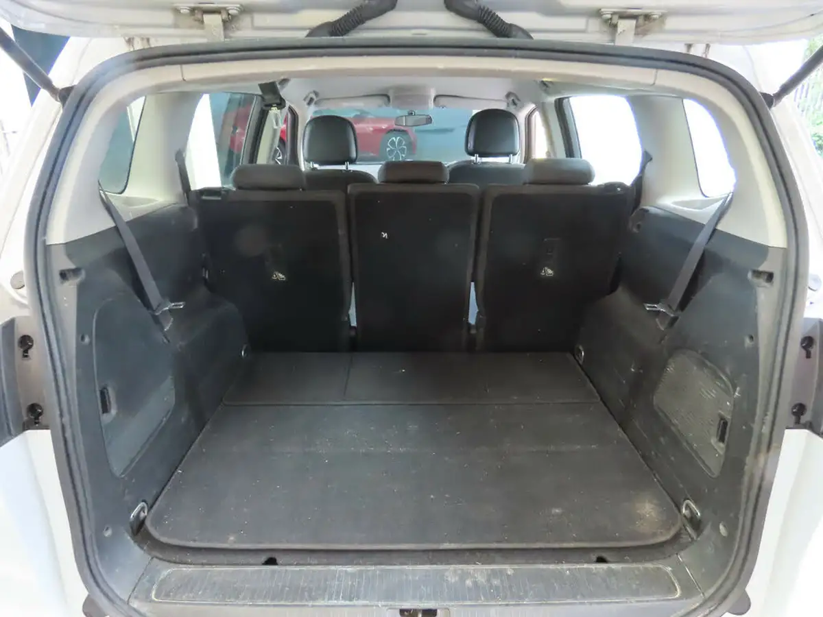 2013-vauxhall-zafira-tourer-20td-exclusiv-130ps-ecoflex-ss-big-7