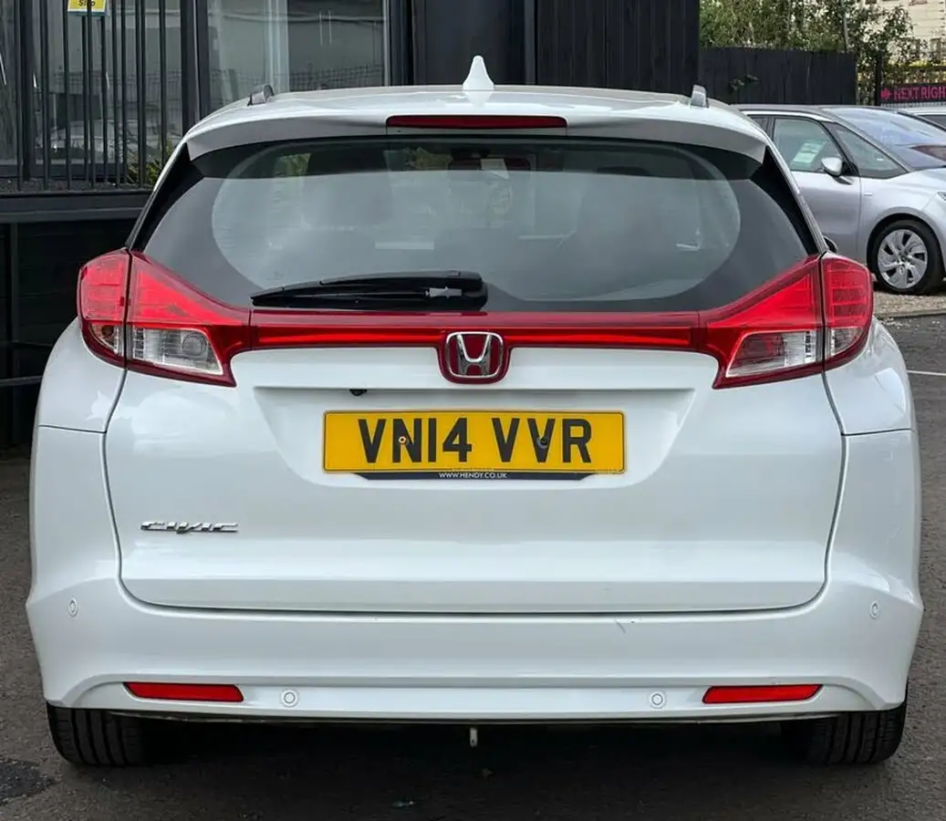 2014-honda-civic-16td-se-plus-tourer-big-5