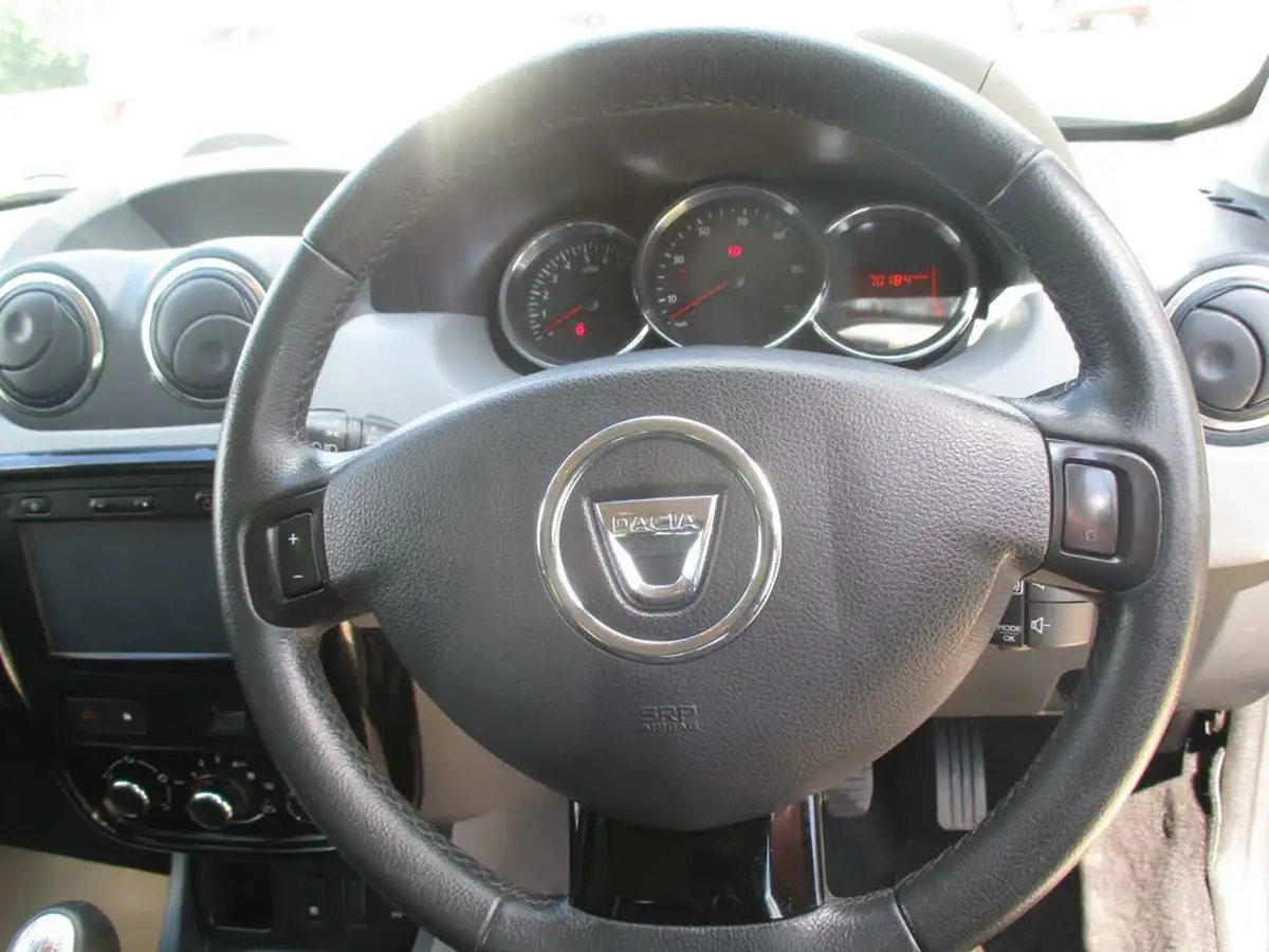 2016-dacia-duster-15dci-laureate-prime-110bhp-big-32