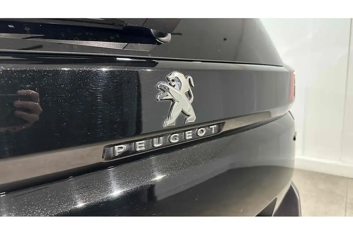 2020-peugeot-5008-suv-12-puretech-gt-line-premium-eat8-big-10
