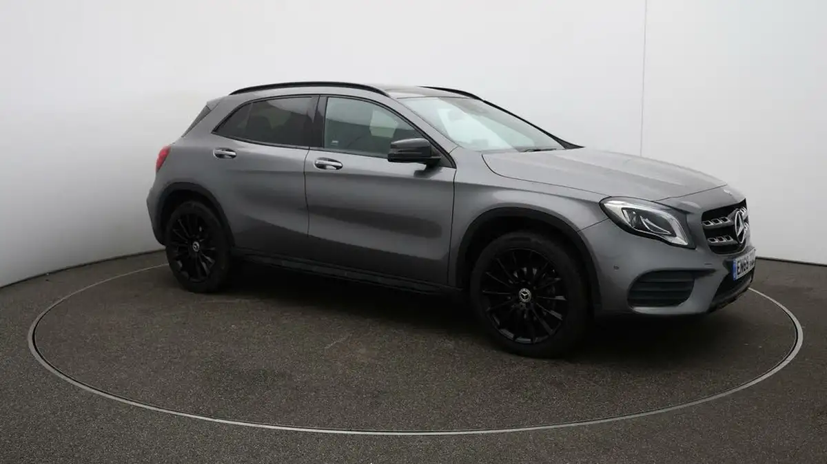 2020-mercedes-benz-gla-class-16-gla-200-amg-line-edition-plus-7g-dct-big-39