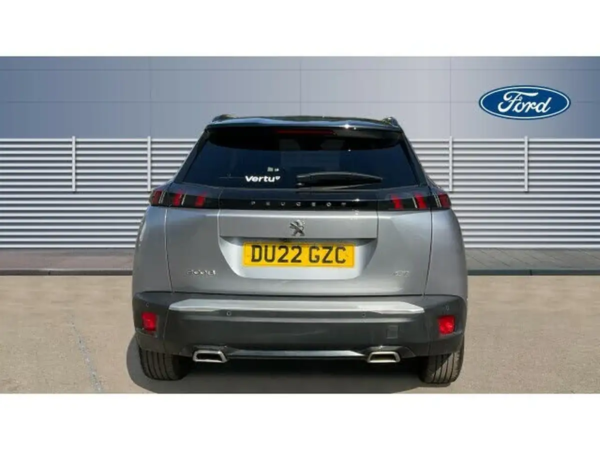 2022-peugeot-2008-suv-12-puretech-gt-big-5