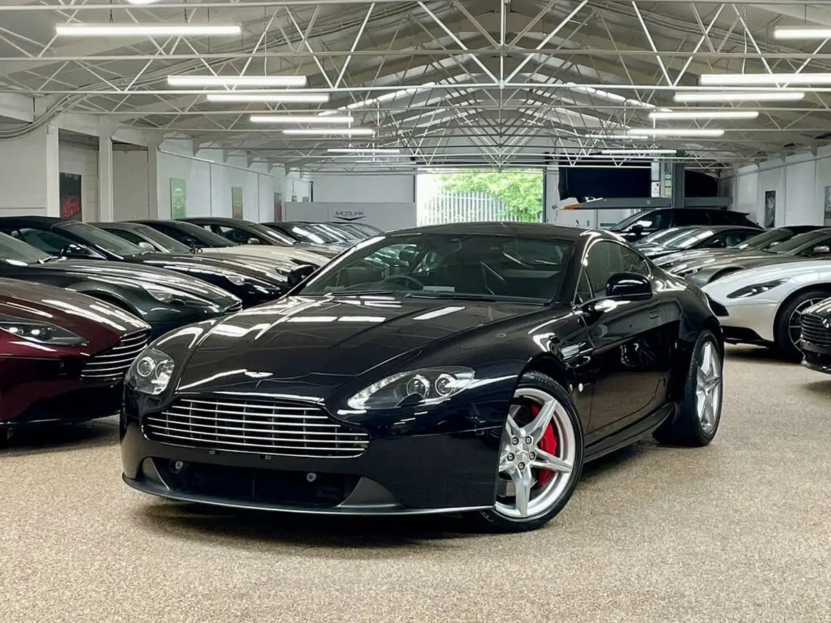2016-aston-martin-vantage-47-v8-vantage-coupe-sportshift-big-7