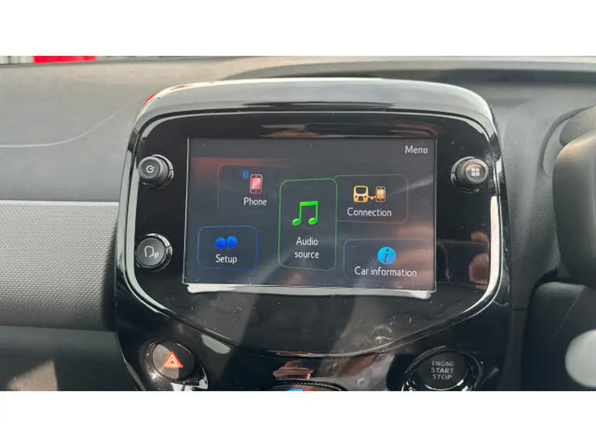 2021-peugeot-108-10-allure-hatchback-5d-big-11