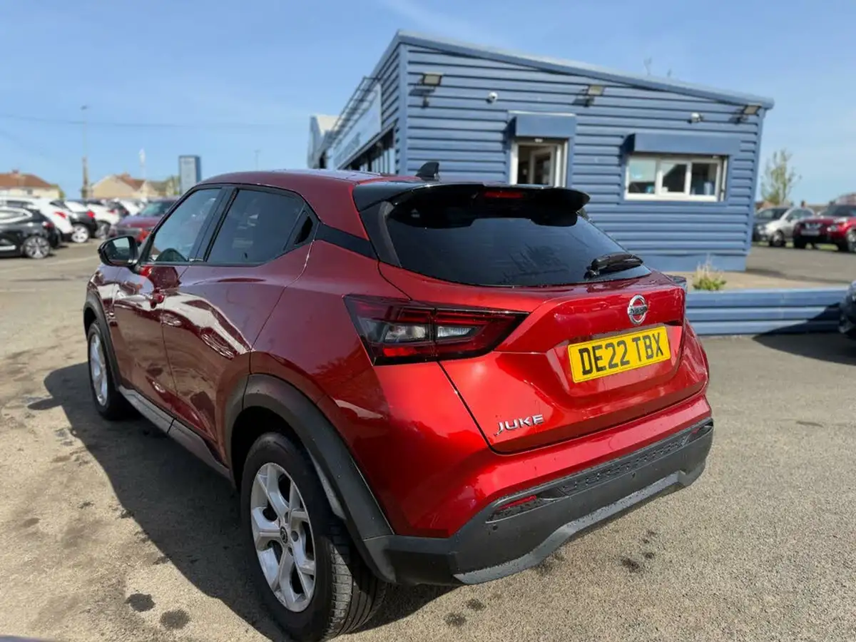 2022-nissan-juke-10-dig-t-n-connecta-big-7