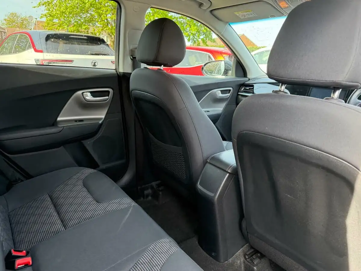 2022-kia-niro-16-gdi-2-139bhp-156kwh-big-19