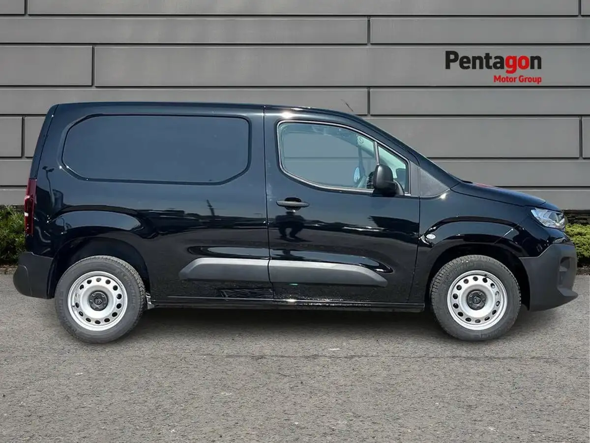2024-peugeot-partner-15-bluehdi-professional-100pseu6d-big-11