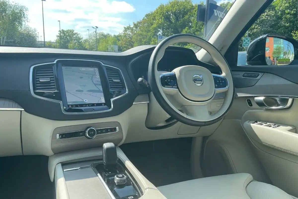 2024-volvo-xc90-20-t8-plus-big-36