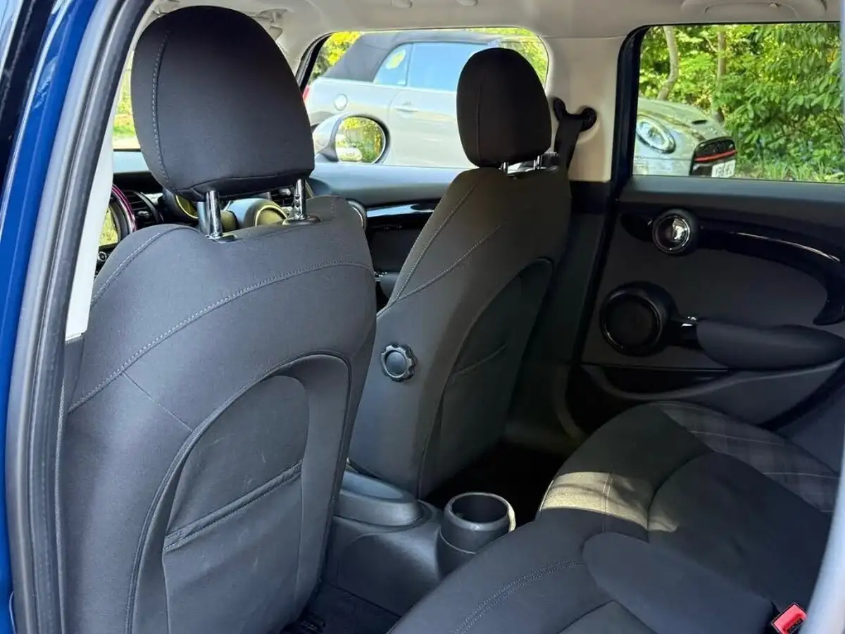 2017-mini-cooper-20-cooper-s-seven-media-xlss-5d-big-26
