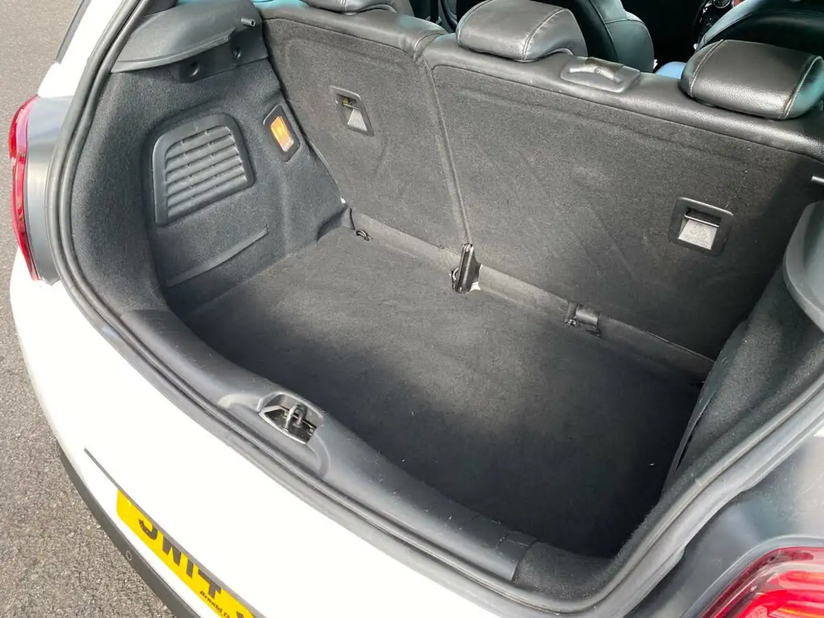 2014-citroen-ds3-16e-hdi-dsport-plus-big-59
