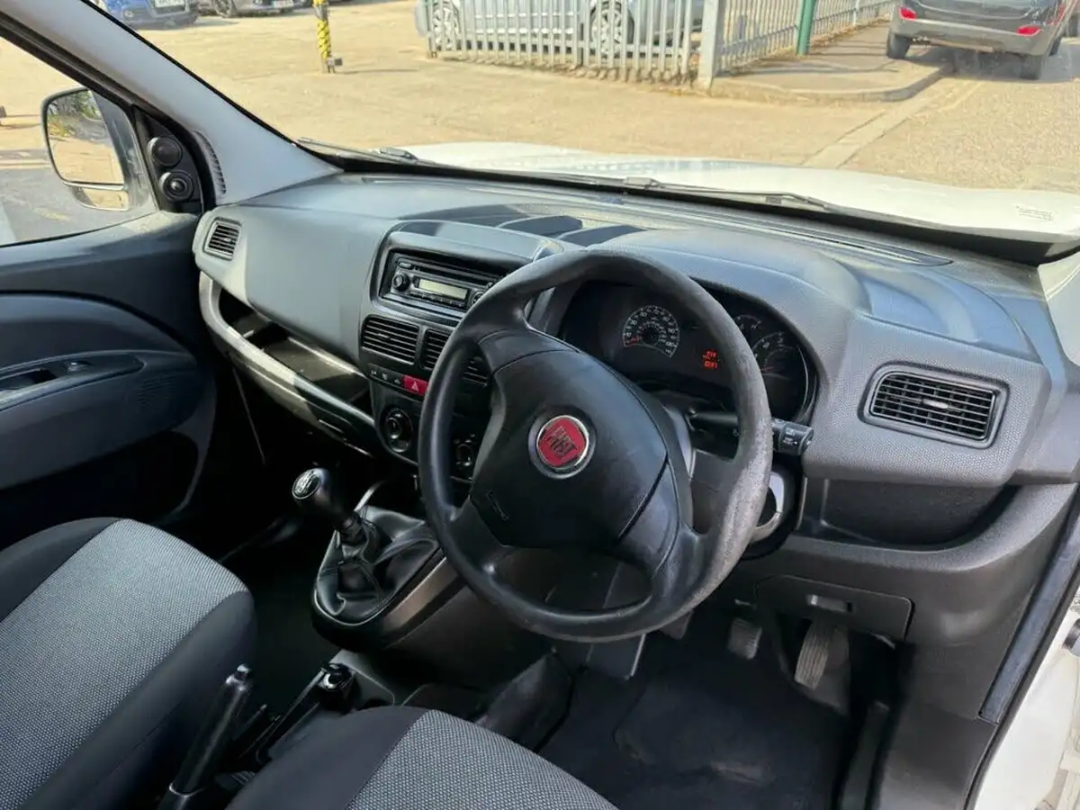 2015-fiat-doblo-cargo-13td-v-l1-refrigerated-van-big-16
