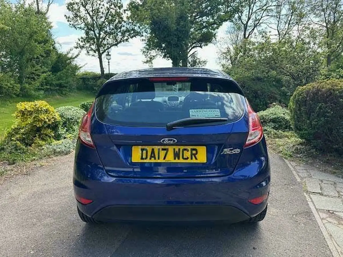 2017-ford-fiesta-125-zetec-5d-big-7