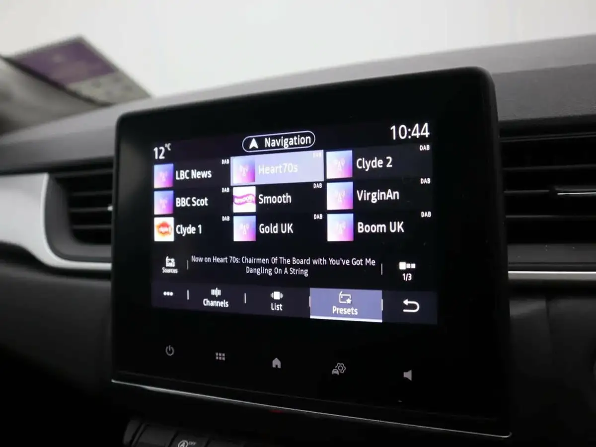 2021-renault-captur-10-tce-iconic-edition-big-22
