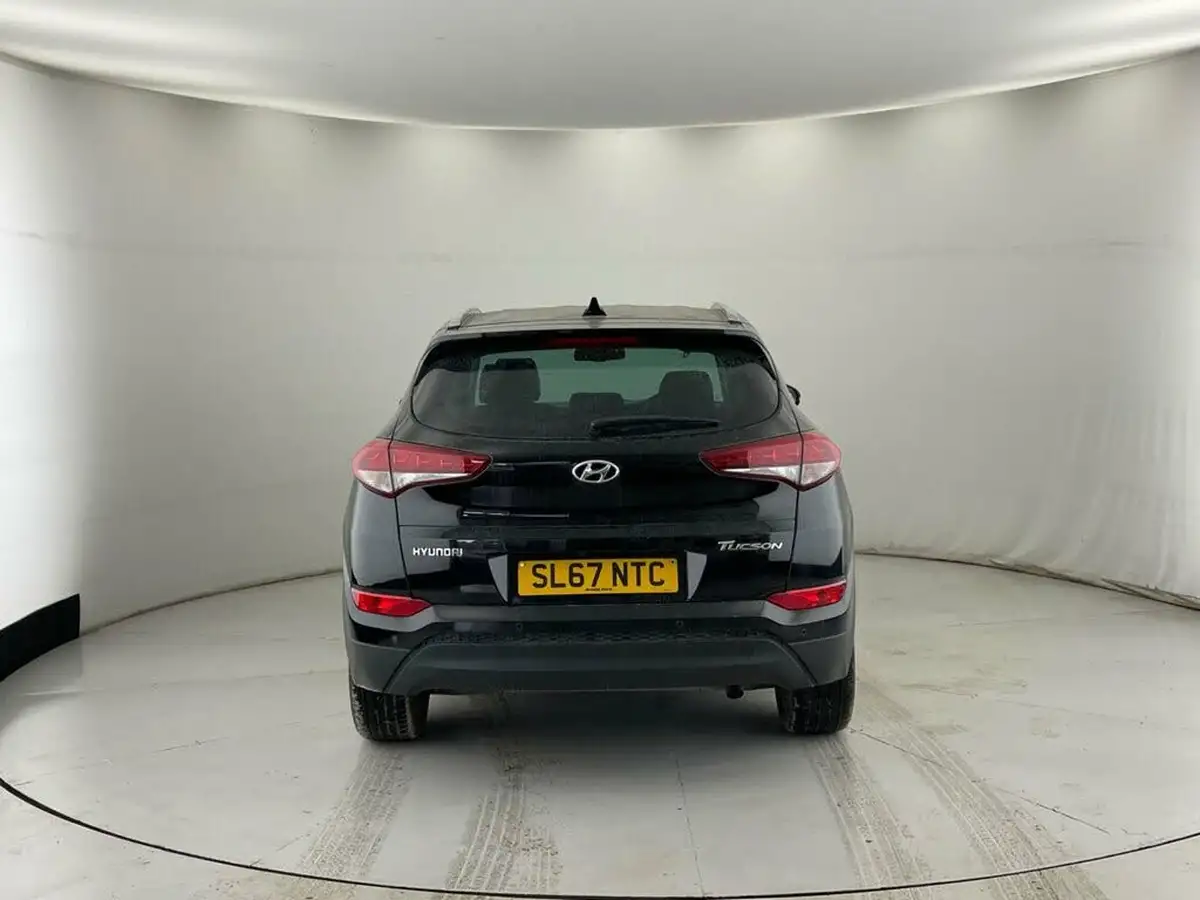 2017-hyundai-tucson-17crdi-blue-drive-sport-edition-116ps-big-4
