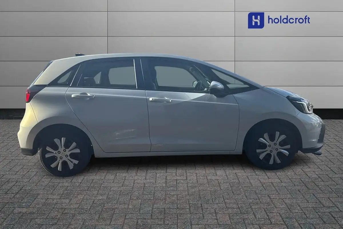 2024-honda-jazz-15-i-mmd-elegance-big-4