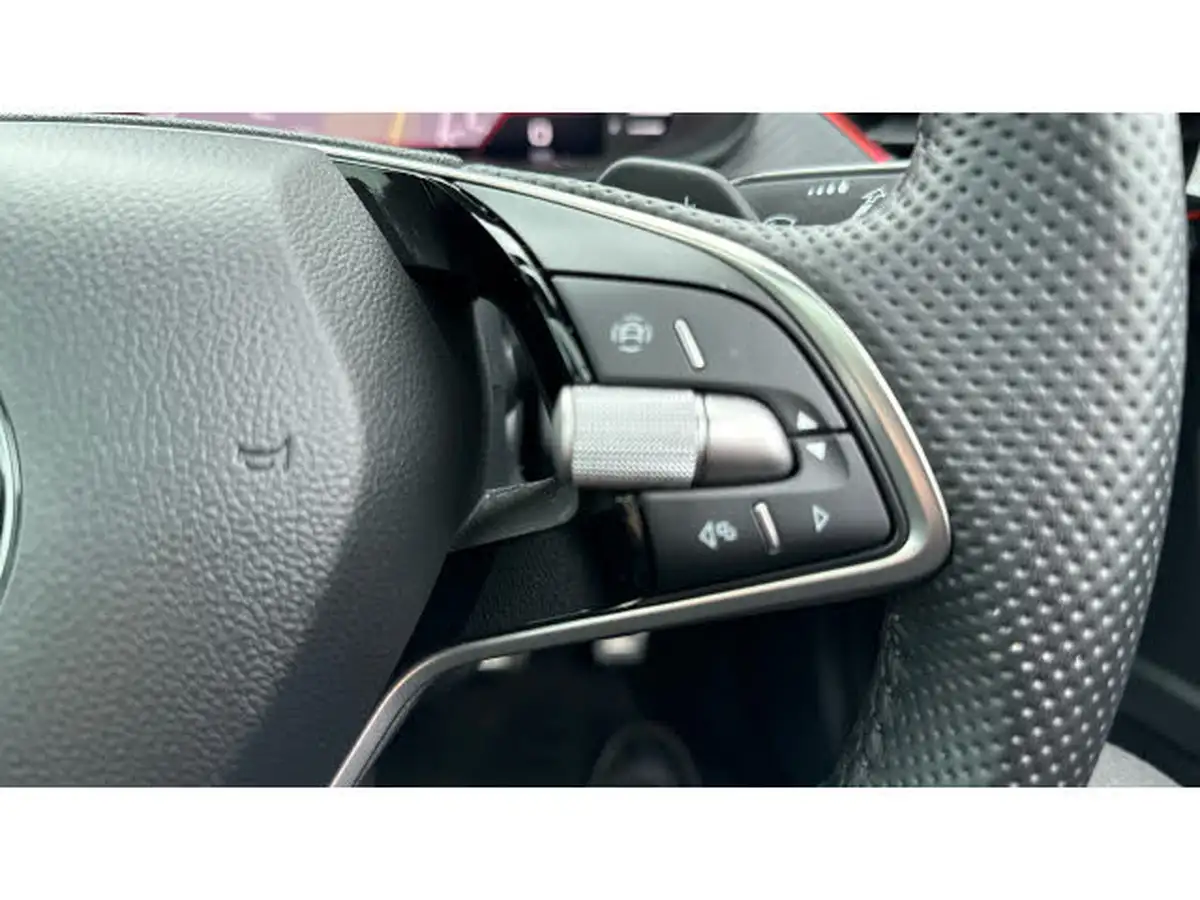 2024-skoda-kamiq-15-tsi-monte-carlo-dsg-big-17