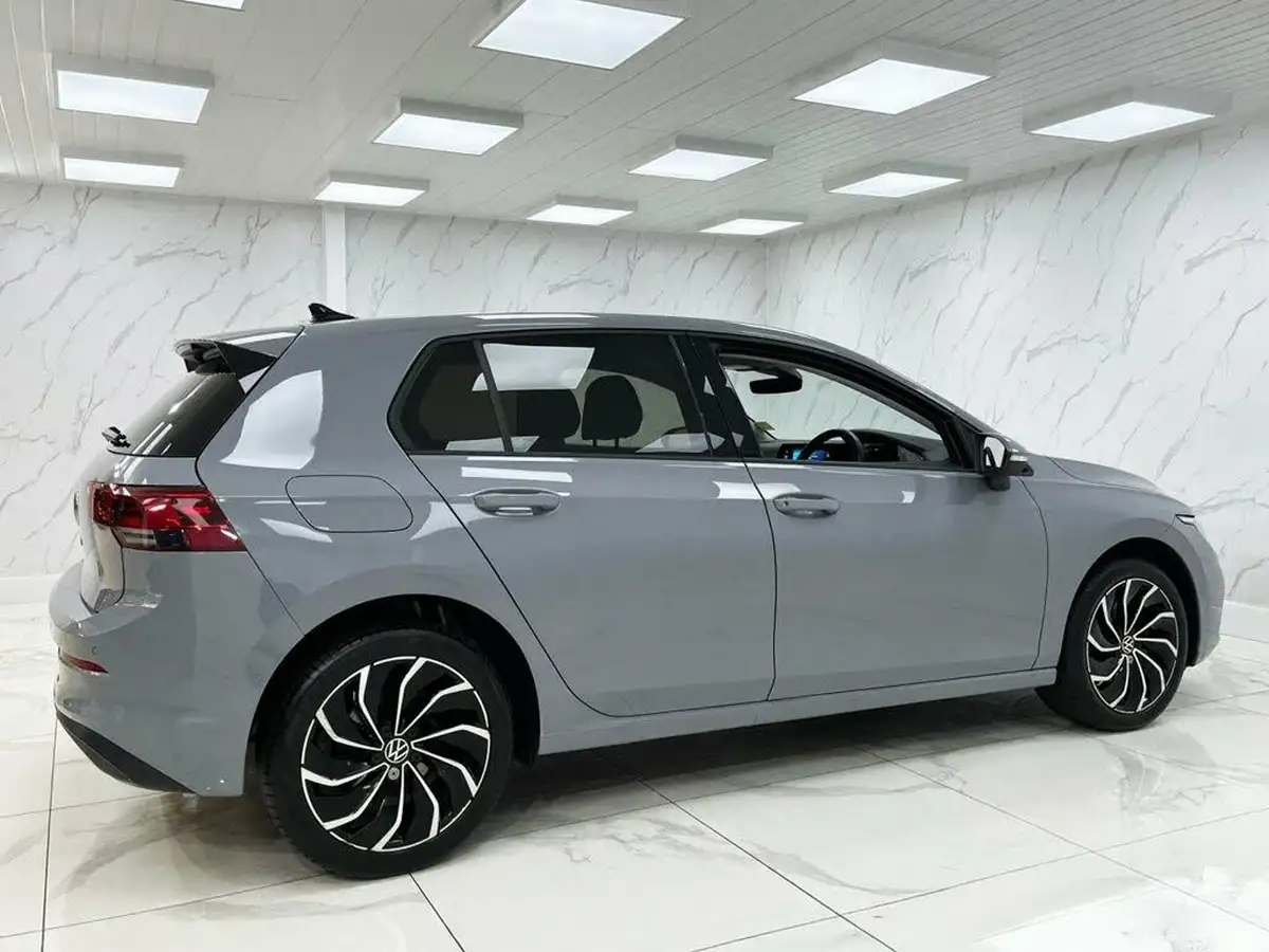 2024-volkswagen-golf-10-tsi-life-hatchback-big-14