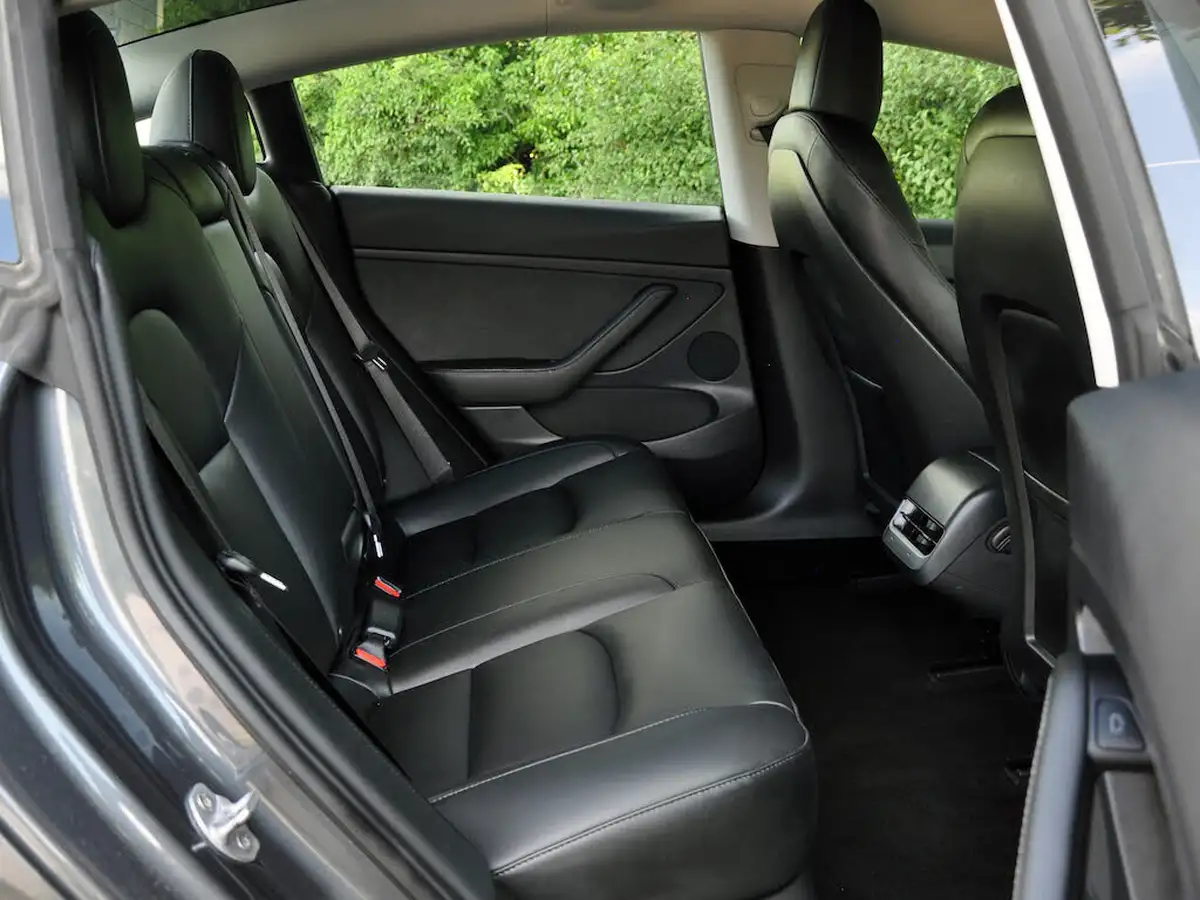 2021-tesla-model-3-e-long-range-4x4-big-13
