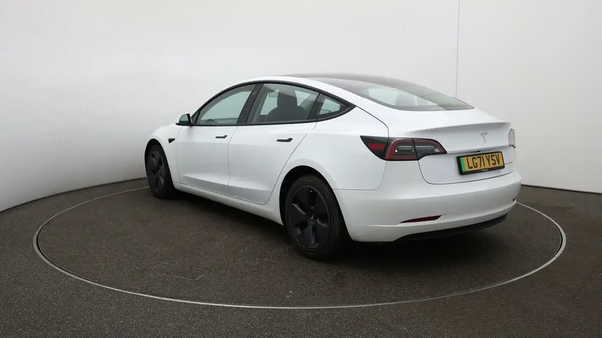 2021-tesla-model-3-e-long-range-awd-big-61