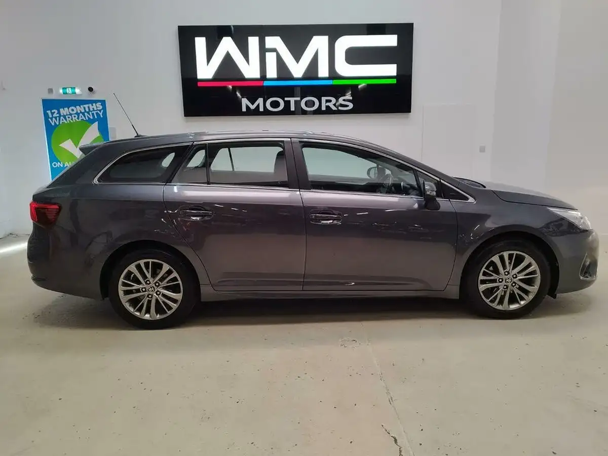 2015-toyota-avensis-16d-4d-business-edition-touring-sports-5d-big-8