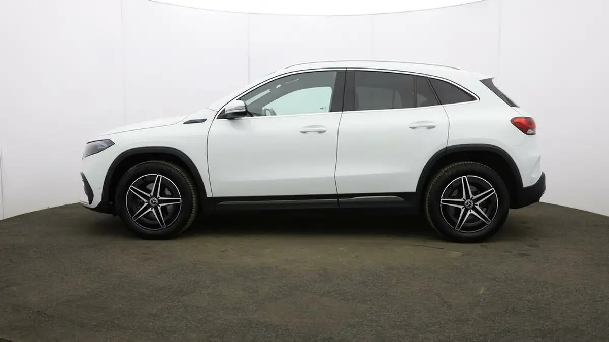 2021-mercedes-benz-eqa-e-eqa-250-amg-line-big-47