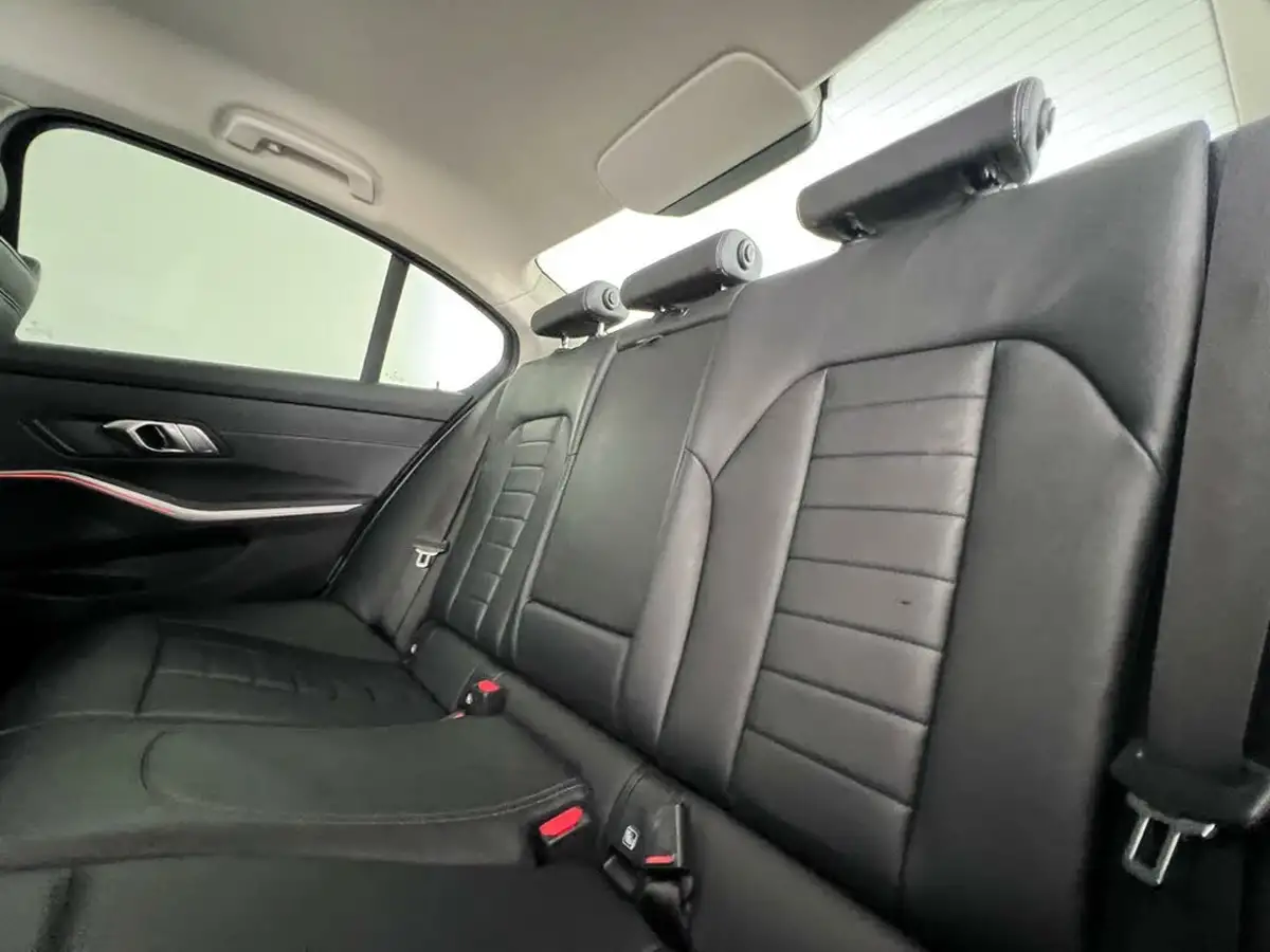 2019-bmw-3-series-20td-320d-xdrive-sport-188bhp-saloon-4d-big-15