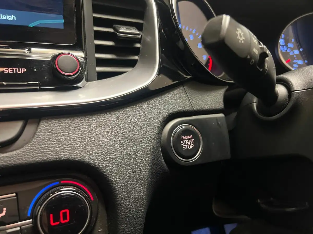 2022-kia-xceed-15-t-gdi-3-big-19
