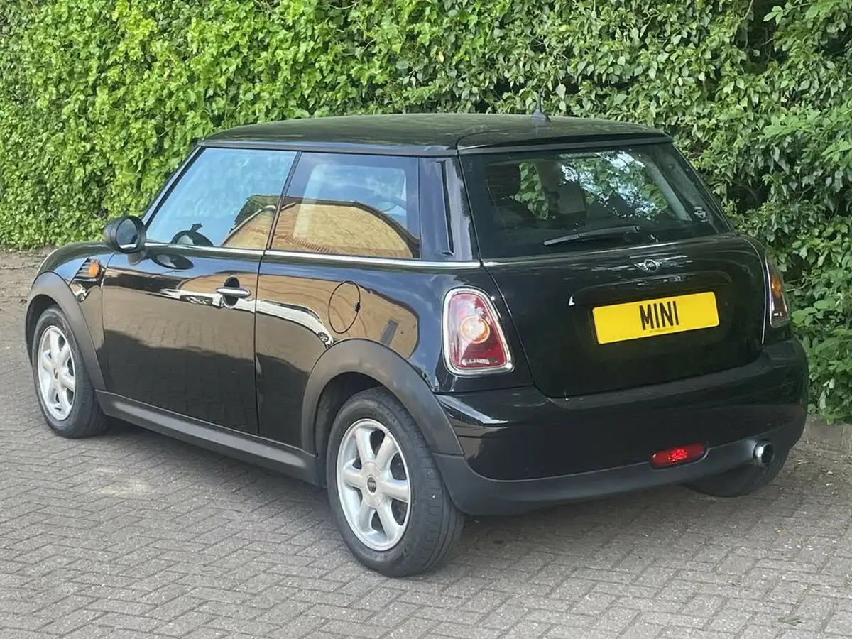 2009-mini-cooper-14-one-95bhp-auto-big-10
