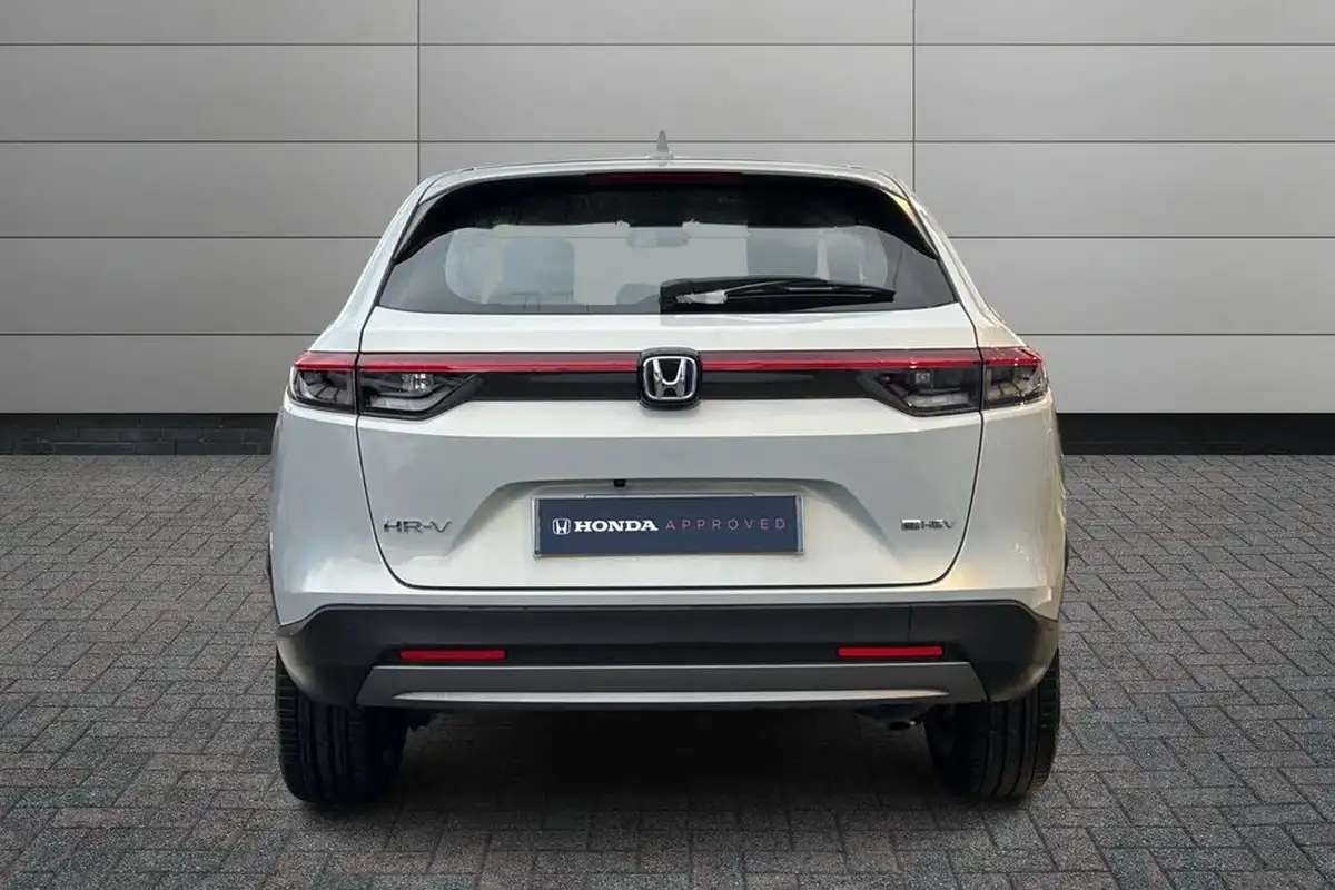 2024-honda-hr-v-15-i-mmd-elegance-big-6