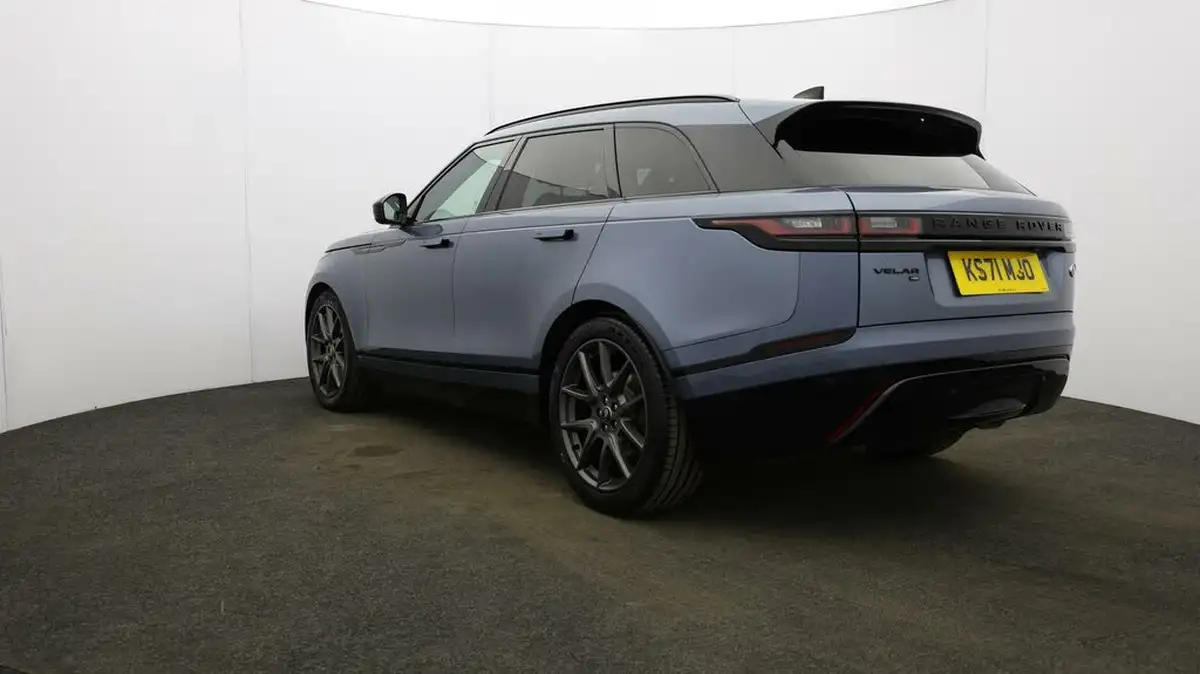 2022-land-rover-range-rover-velar-20-d200-r-dynamic-hse-big-48