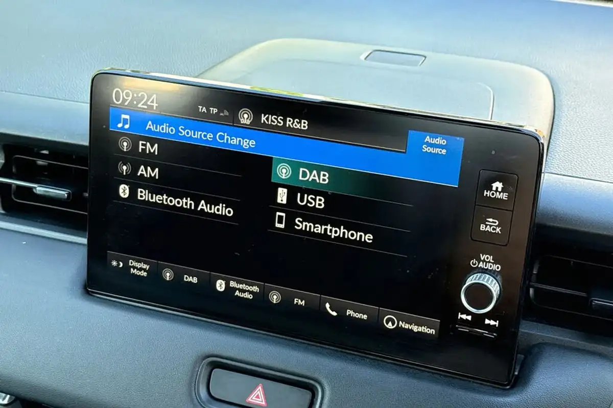 2022-honda-hr-v-15-i-mmd-advance-big-38