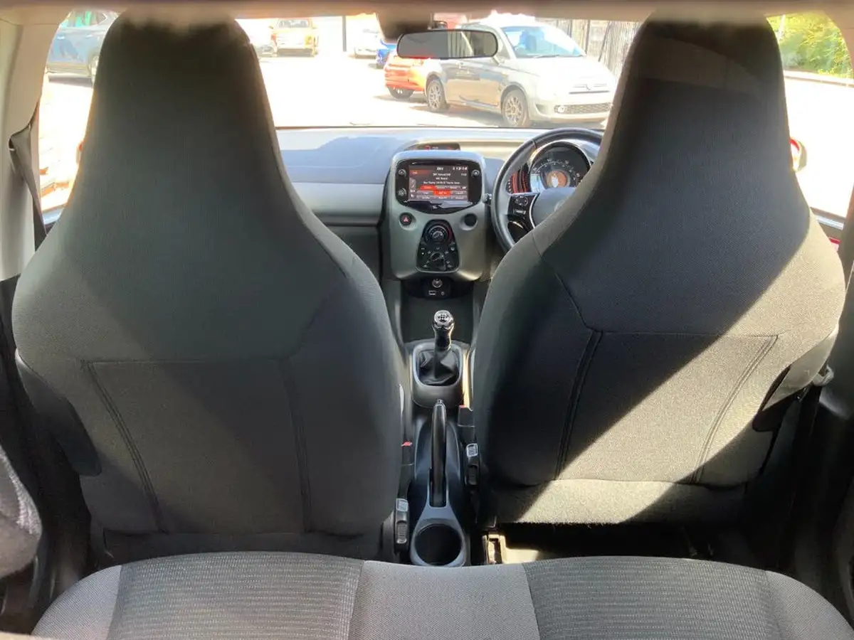 2021-toyota-aygo-10-vvt-i-x-play-tss-big-5