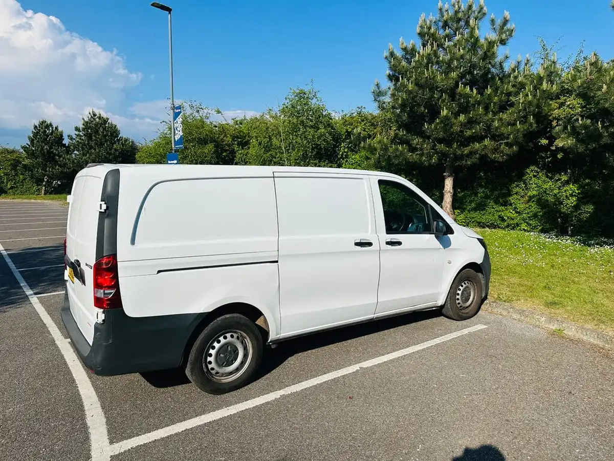 2018-mercedes-benz-vito-21cdi-114-bluetec-panel-extra-long-big-11