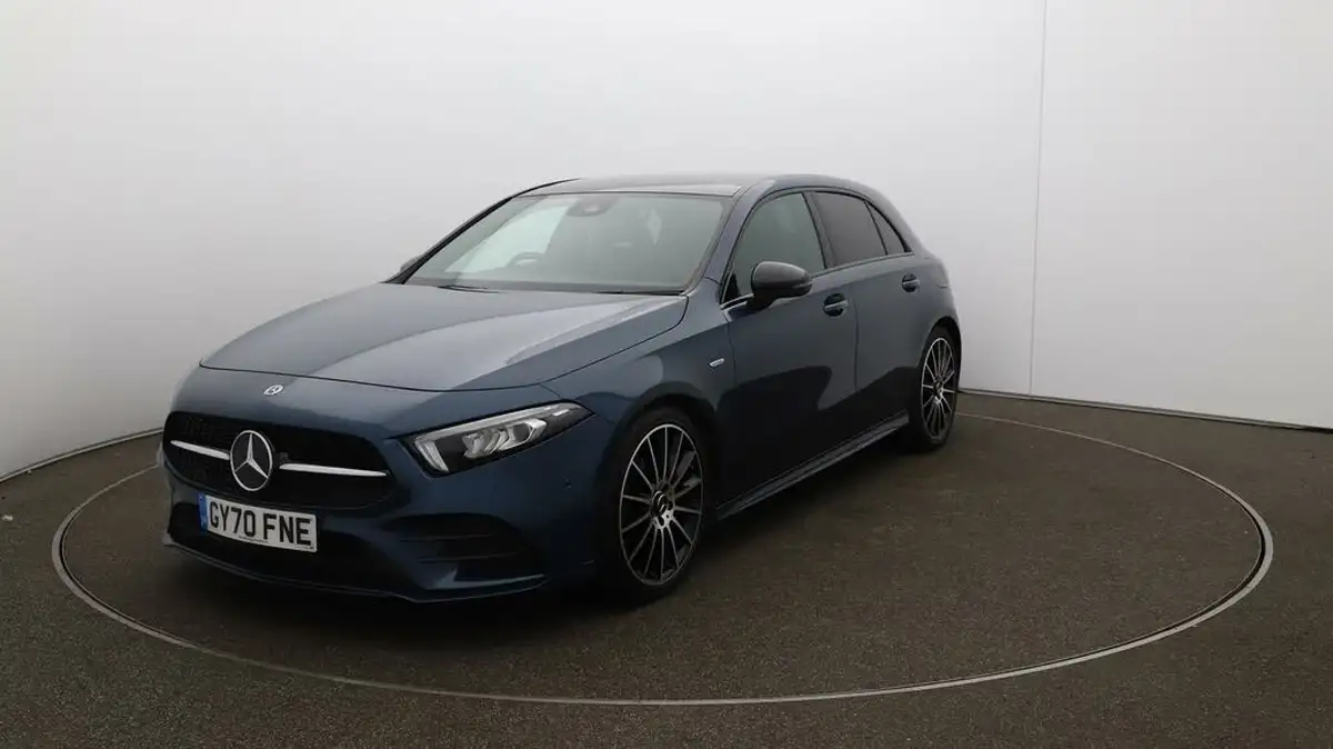 2020-mercedes-benz-a-class-20d-a200d-exclusive-edition-big-39