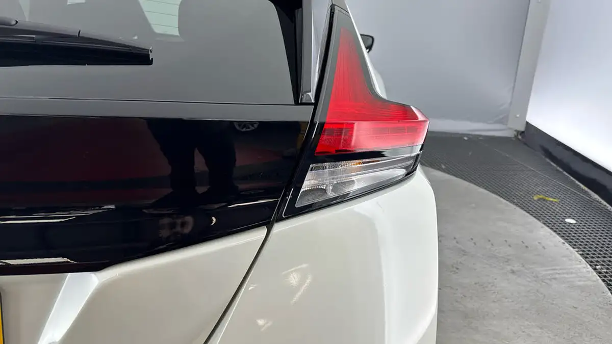 2022-nissan-leaf-e-n-connecta-39kwh-big-22