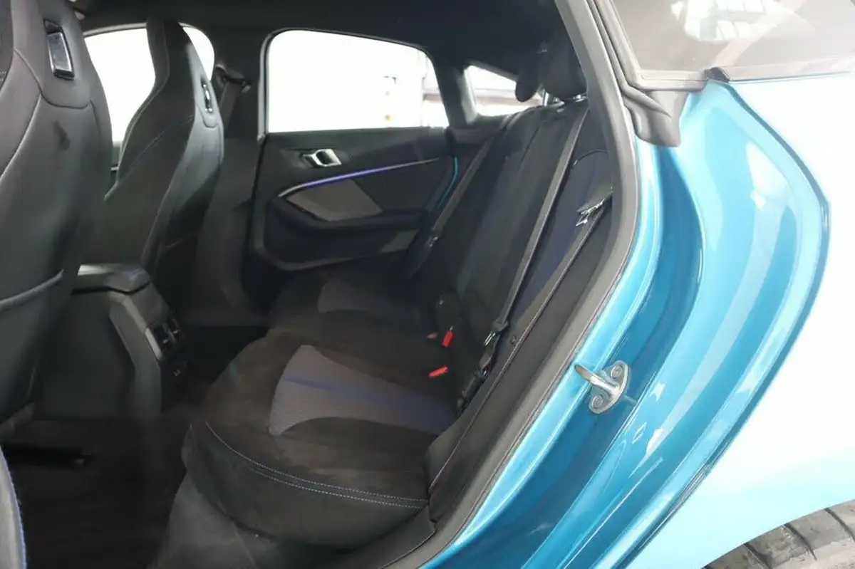 2022-bmw-2-series-20-m235i-xdrive-big-16
