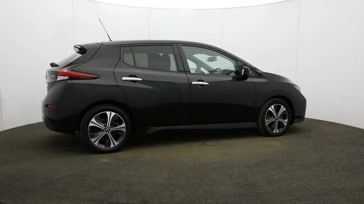2020-nissan-leaf-e-n-connecta-big-55