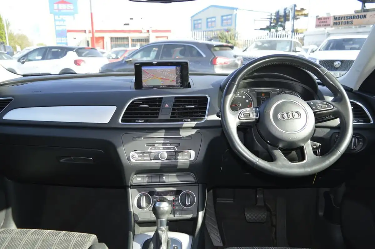 2017-audi-q3-14-tfsi-sport-s-tronic-big-12