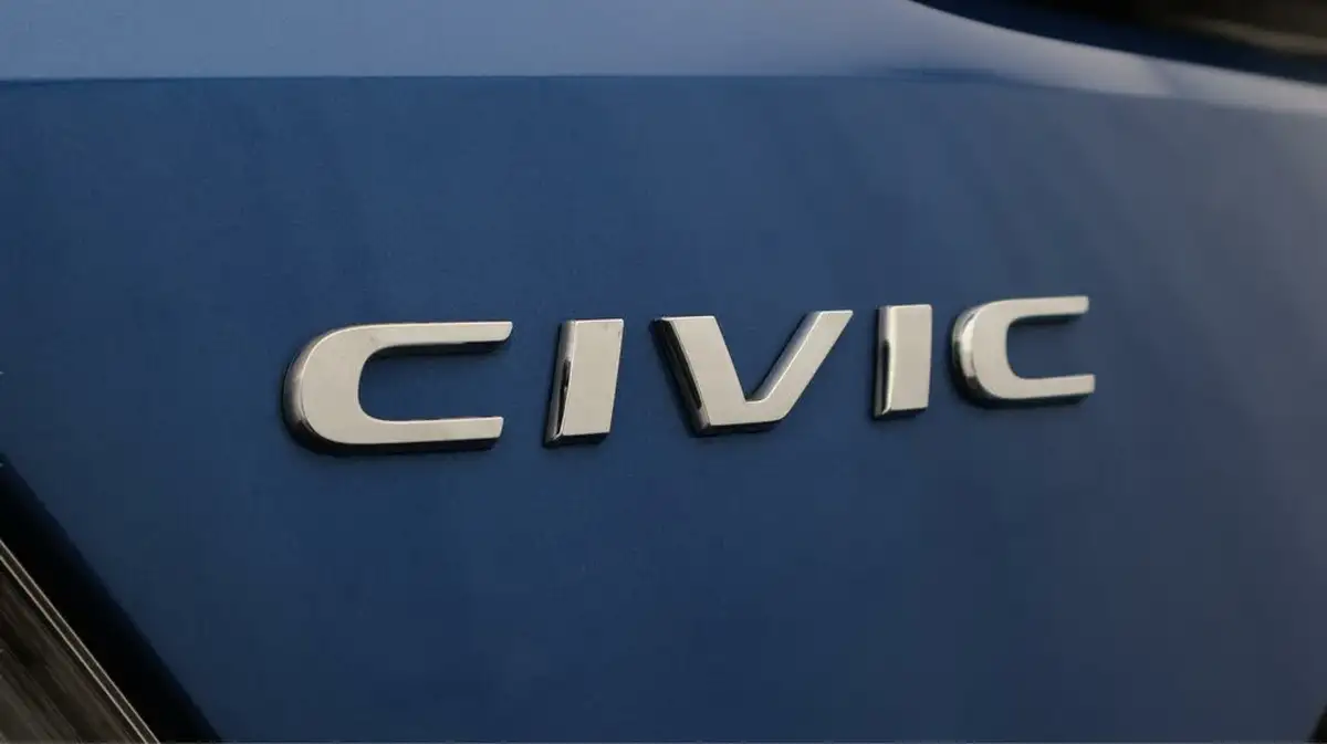 2019-honda-civic-10-vtec-turbo-sr-hatchback-5d-cvt-big-21