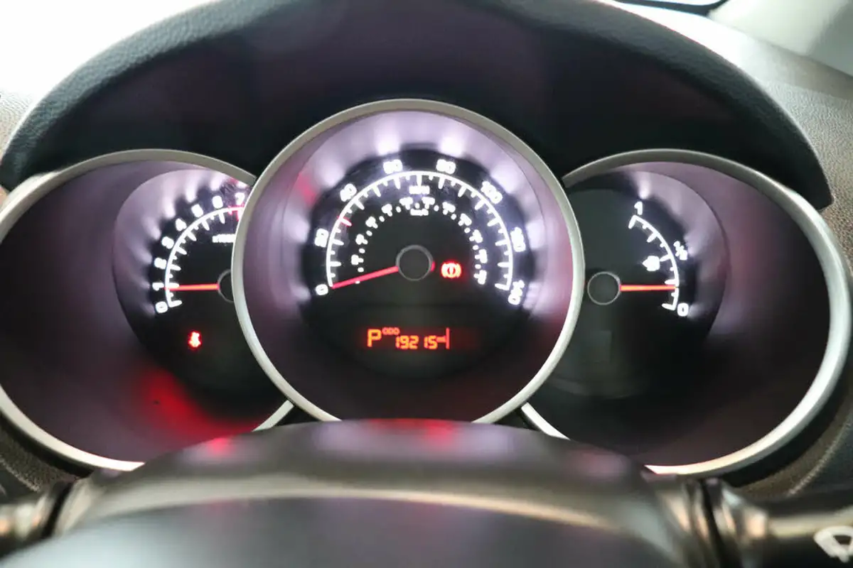 2017-kia-venga-16-4-auto-big-41